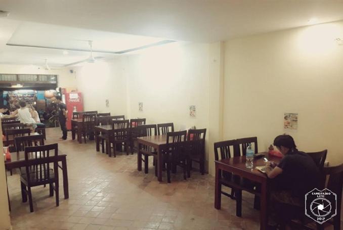 Tony Central Hostel Luang Prabang Esterno foto